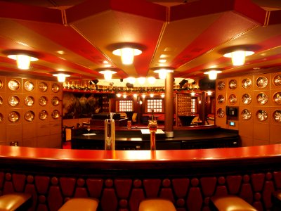 Inside SS Rotterdam, Ambassador Lounge, foto 2