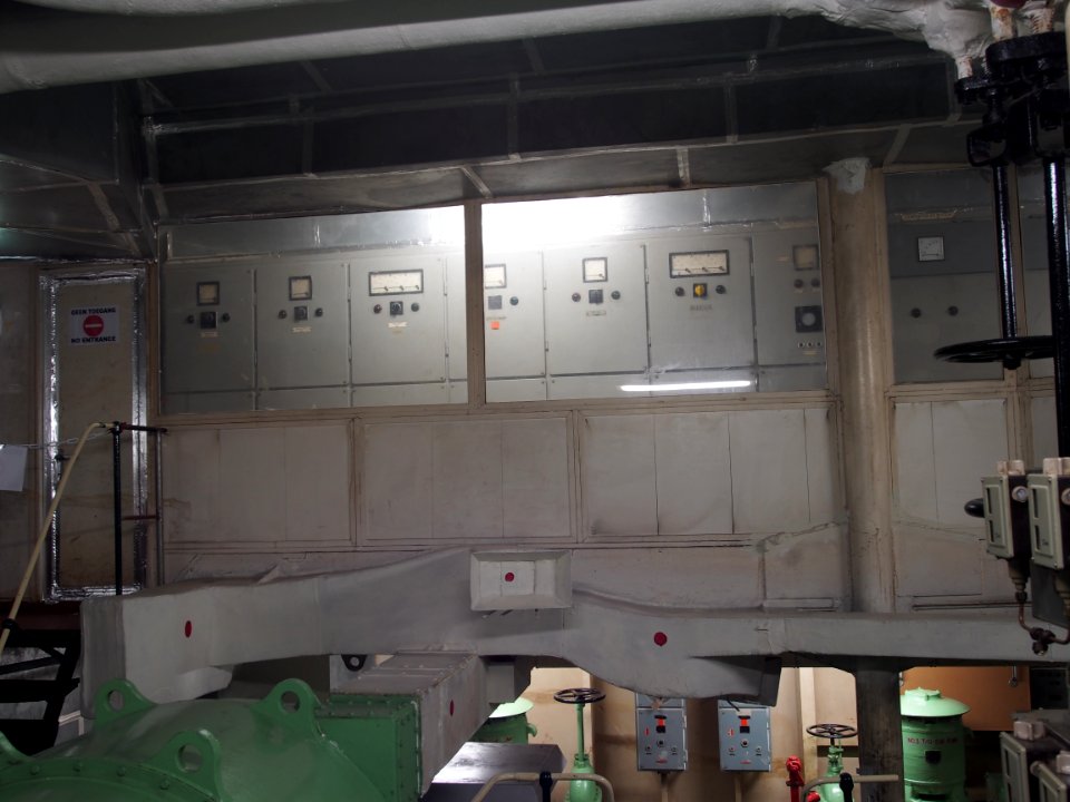 Inside SS Rotterdam, Machine kamer, foto15