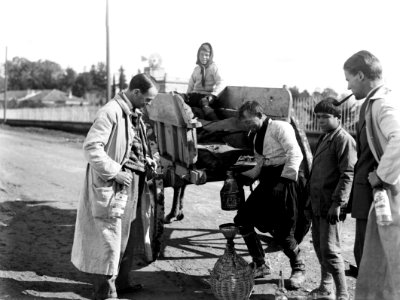 Institutet köper vin, Nicosia. Erik Sjöqvist och Alfred Westholm - SMVK - C01046