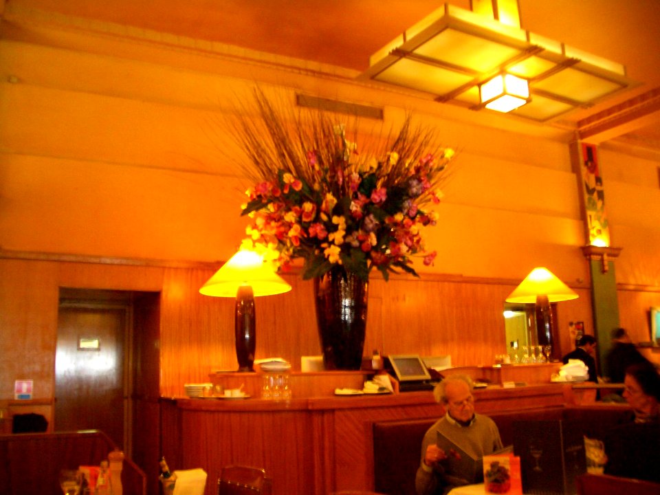 Intérieur d'un restaurant à Montparnasse