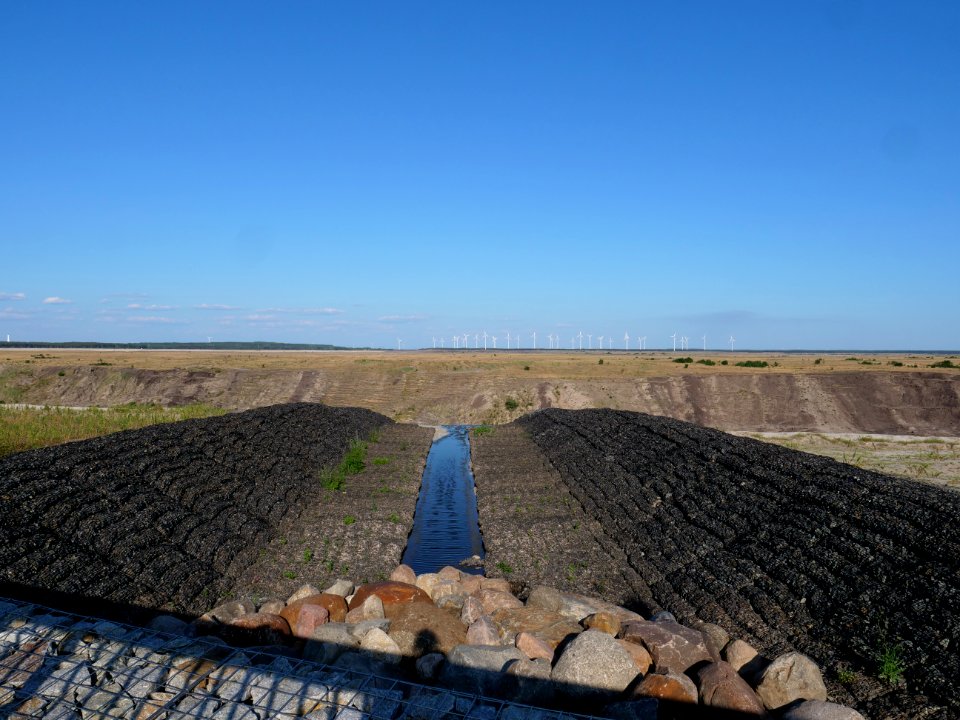 Intake structure of Cottbuser Ostsee in july 2019 03
