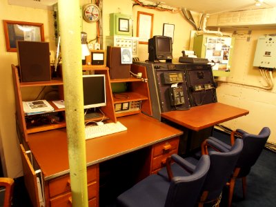 Inside SS Rotterdam, foto Radio kamer, foto 2