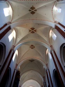 Interior of the Roskilde Cathedral pic07