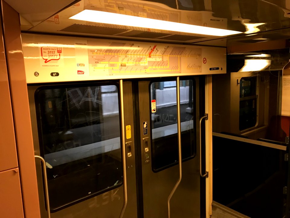 Intérieur Z20900 près Gare Javel Paris 5