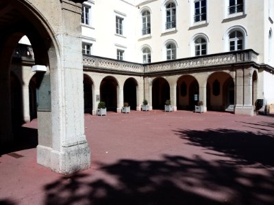 Institution des Chartreux - Cloître