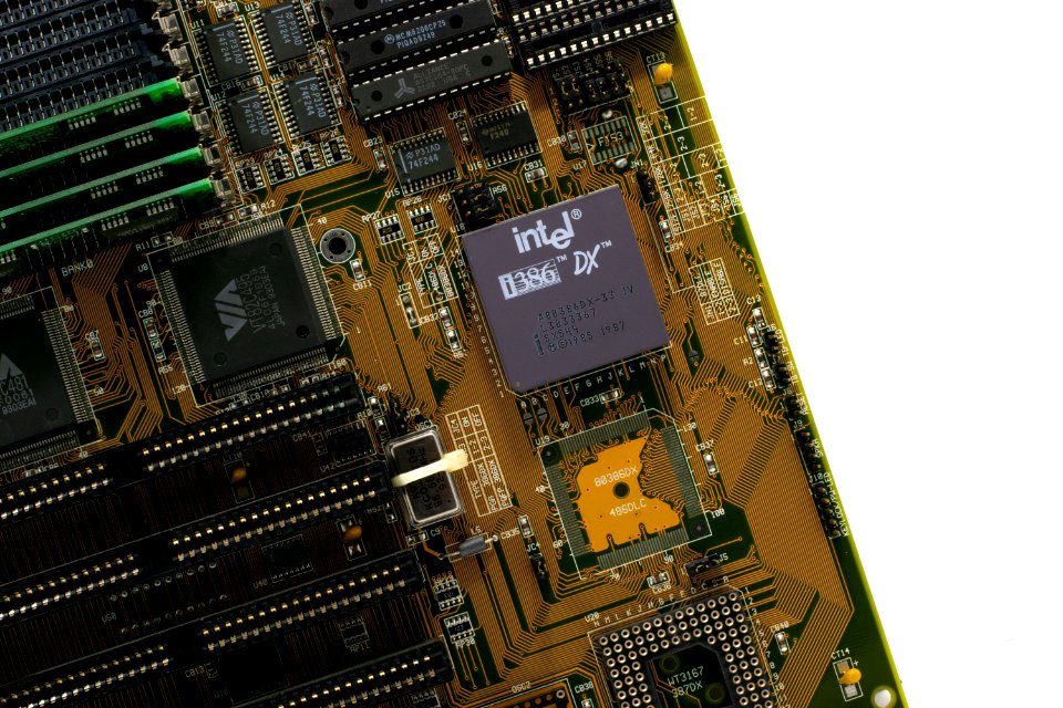 Intel i386DX-33 IV (2)