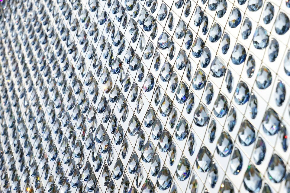 Diamond exquisite light