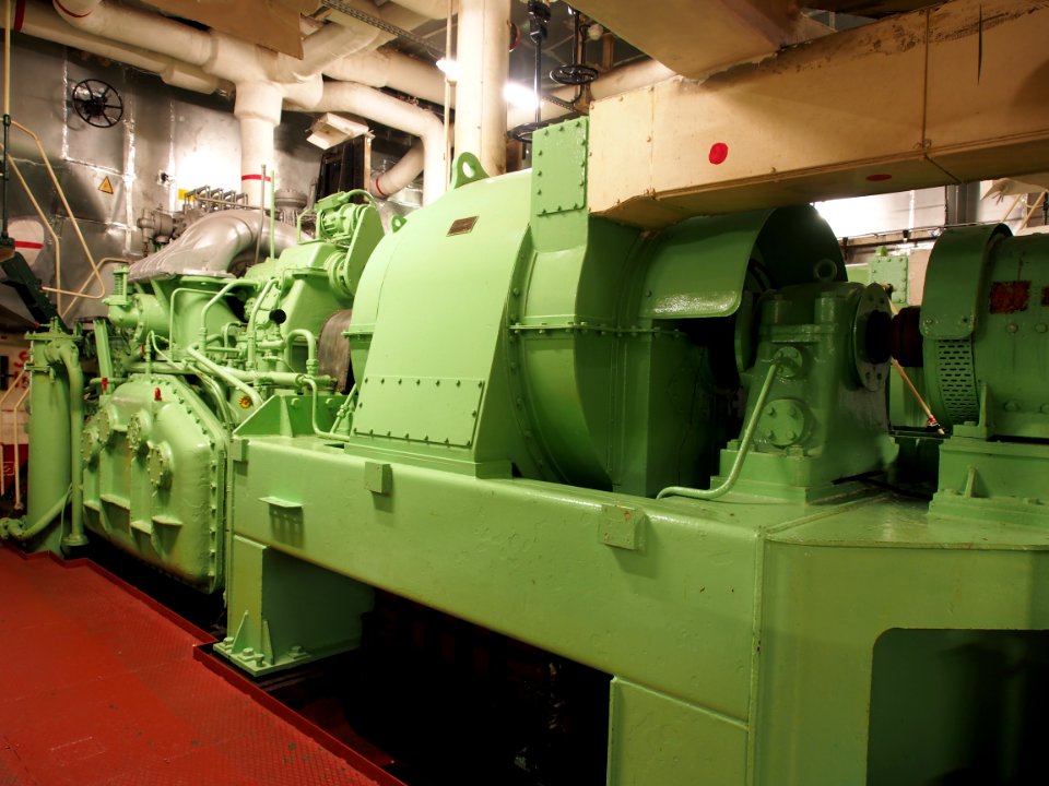 Inside SS Rotterdam, Machine kamer, foto 6
