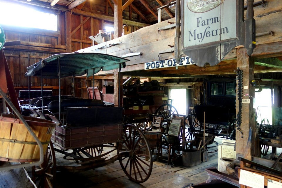 Interior view - Hadley Farm Museum - DSC07615