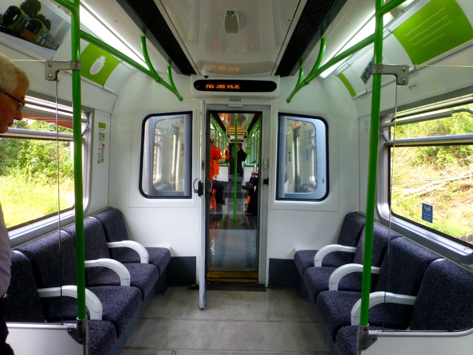 Inside-D-Train-230001-P1400984