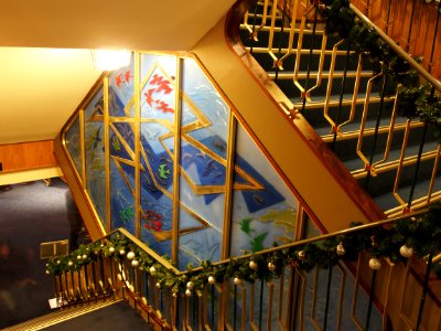 Inside SS Rotterdam, foto Trappenhuis, foto 1