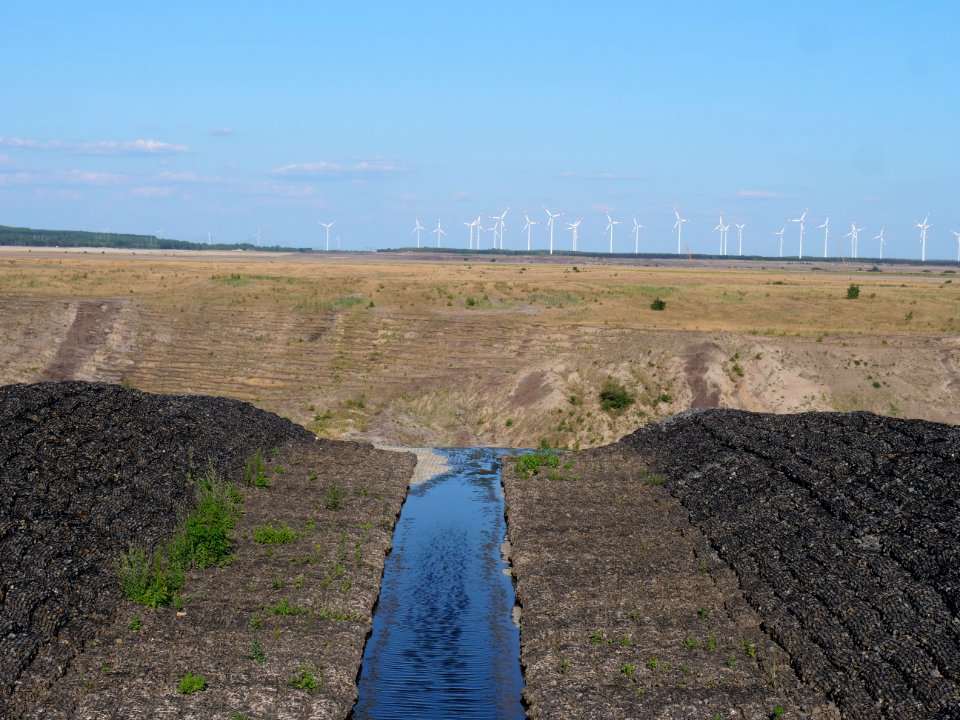 Intake structure of Cottbuser Ostsee in july 2019 06