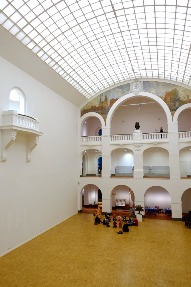 Interior view - Haus am Löwenwall, Städtisches Museum - Braunschweig, Germany - DSC04495