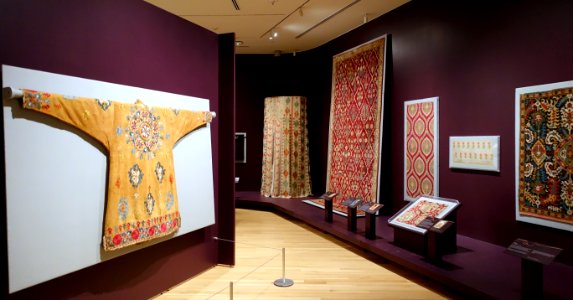 Interior view - Textile Museum, George Washington University - DSC09754