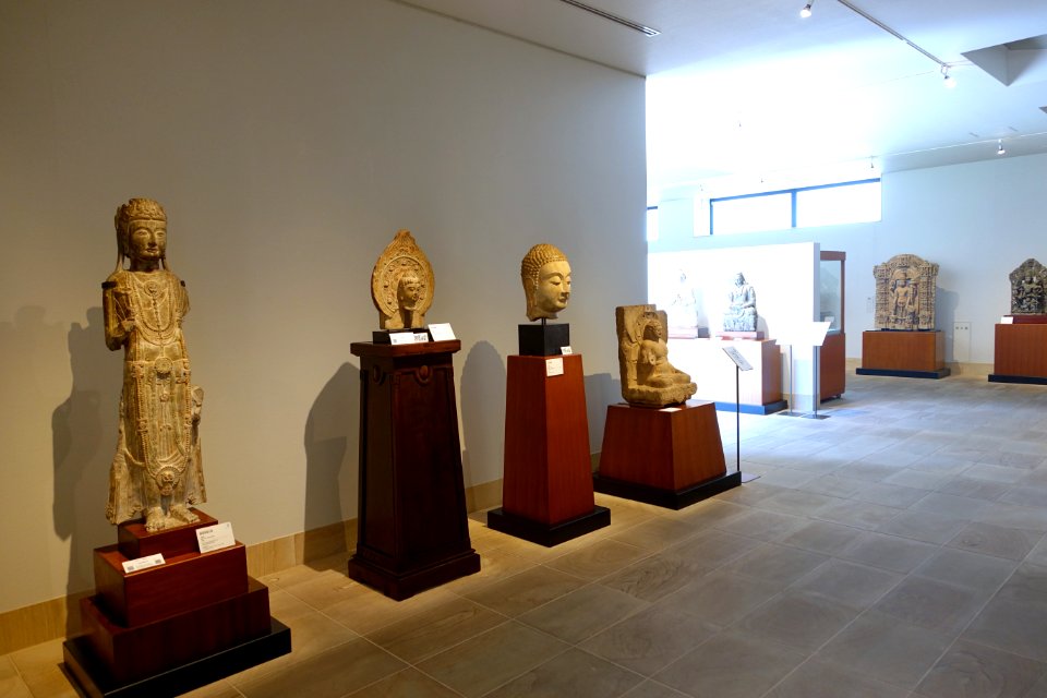 Interior view - Matsuoka Museum of Art - Tokyo, Japan - DSC07021