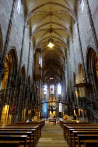 Interior view - St. Lorenz church - Nuremberg, Germany - DSC01637