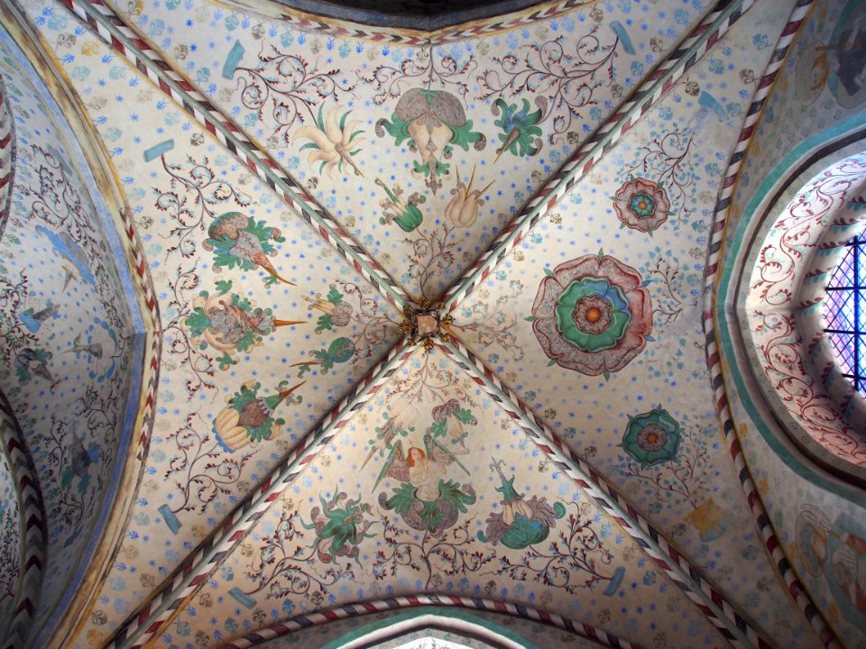 Interior of the Roskilde Cathedral pic02