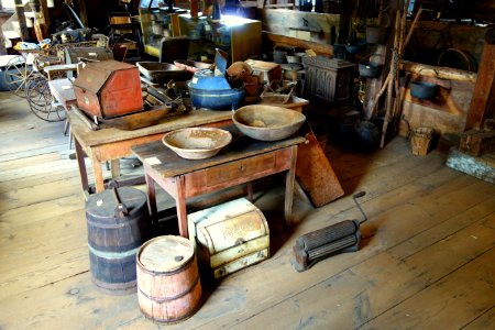 Interior view - Hadley Farm Museum - DSC07692