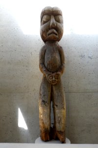 Interior house post, Kwakwaka'wakw, Hope Island, British Columbia, c. 1900, red cedar - Museum of Anthropology, University of British Columbia - DSC08720