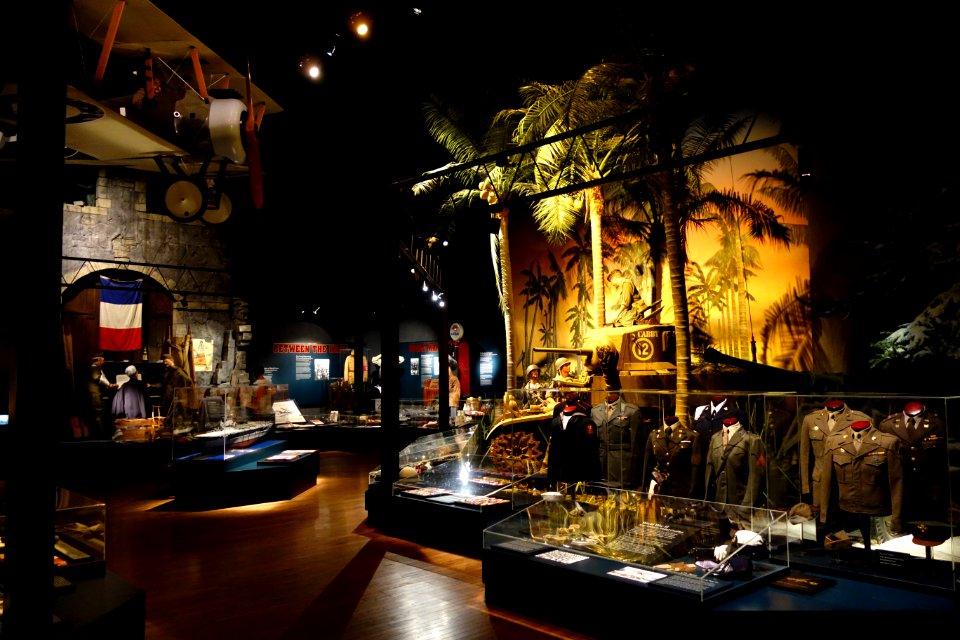 Interior view - Wisconsin Veterans Museum - DSC03039