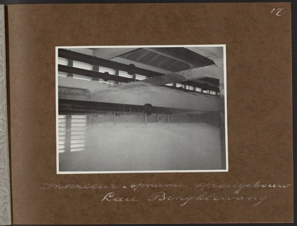 Interieur van sproeigebouw Lau Benglewang van de waterleidingmaatschappij, Bestanddeelnr 827 19