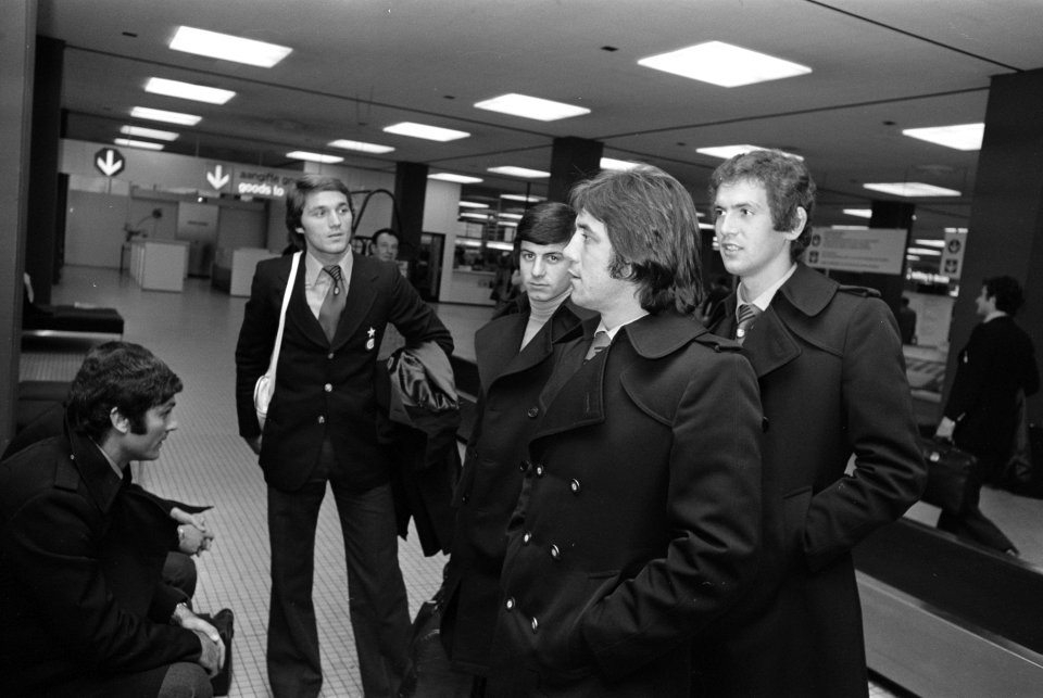 Inter Milaan op Schiphol voor wedstrijd om UEFA Cup tegen FC Amsterdam enige I, Bestanddeelnr 927-5591