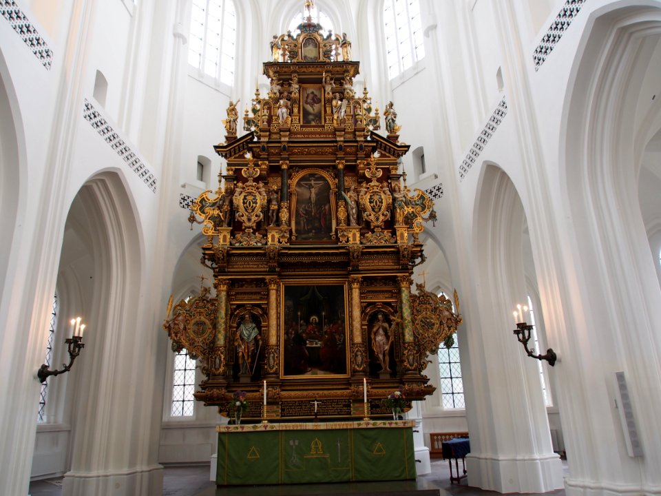 Interior of Sankt Petri kyrka pic-006