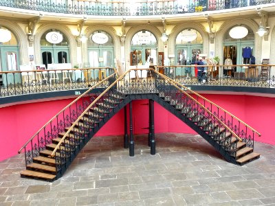 Interior of Leeds Corn Exchange 05