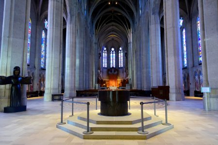 Interior of Grace Cathedral - San Francisco, CA - DSC02417