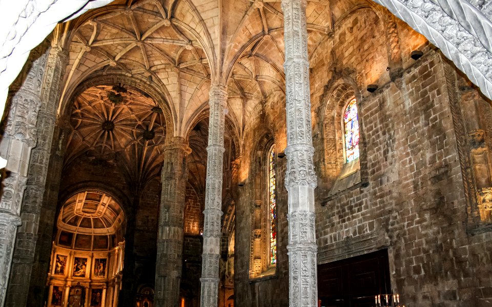 Interior of Igreja de Santa Maria de Belém 2007-07-20-03