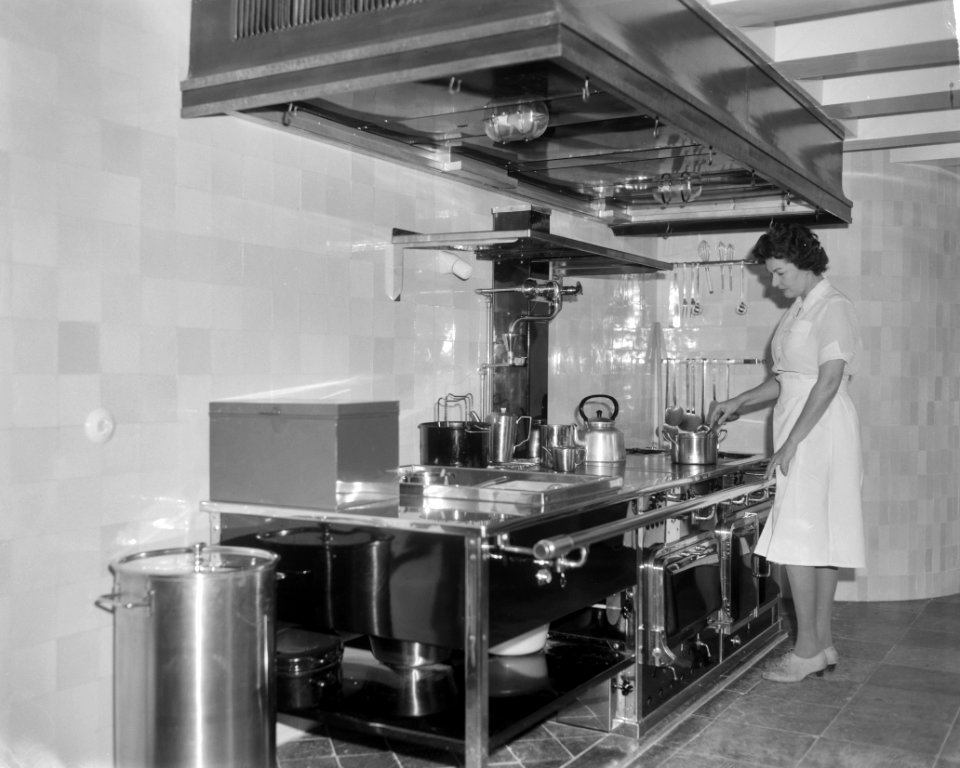 Interieur Slot Drakensteyn . De keuken, Bestanddeelnr 914-9954