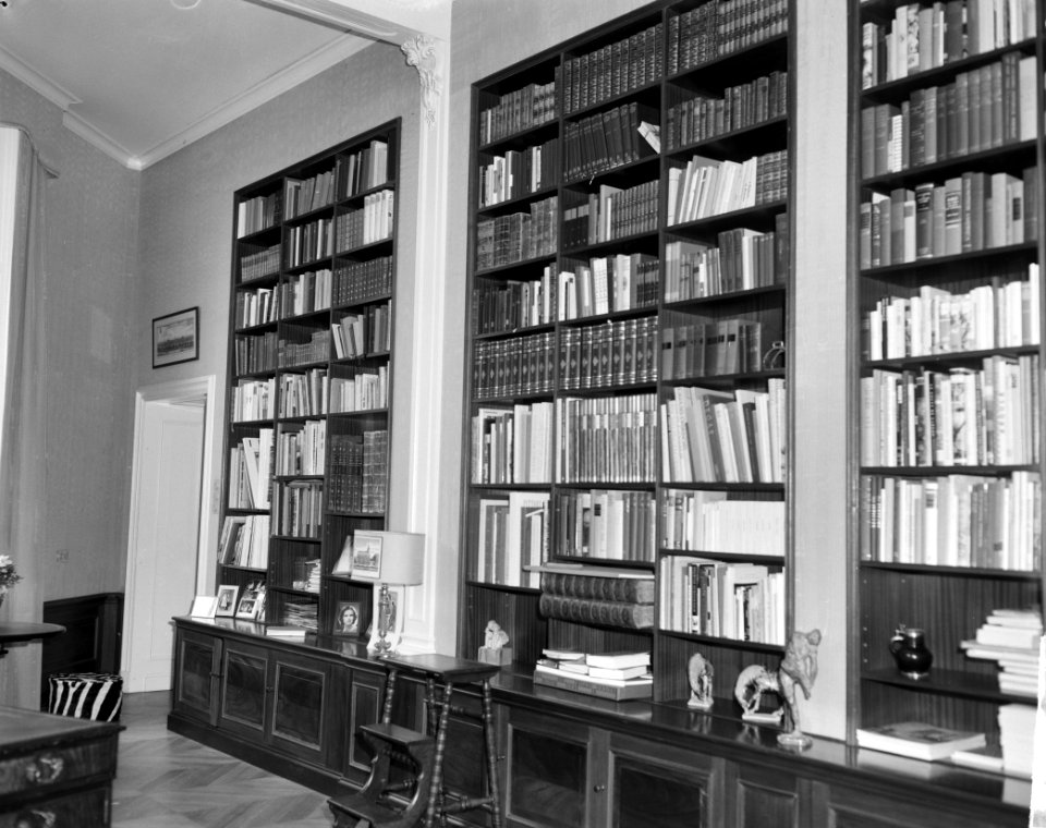 Interieur Slot Drakensteyn De bibliotheek in de werkkamer, Bestanddeelnr 914-9940