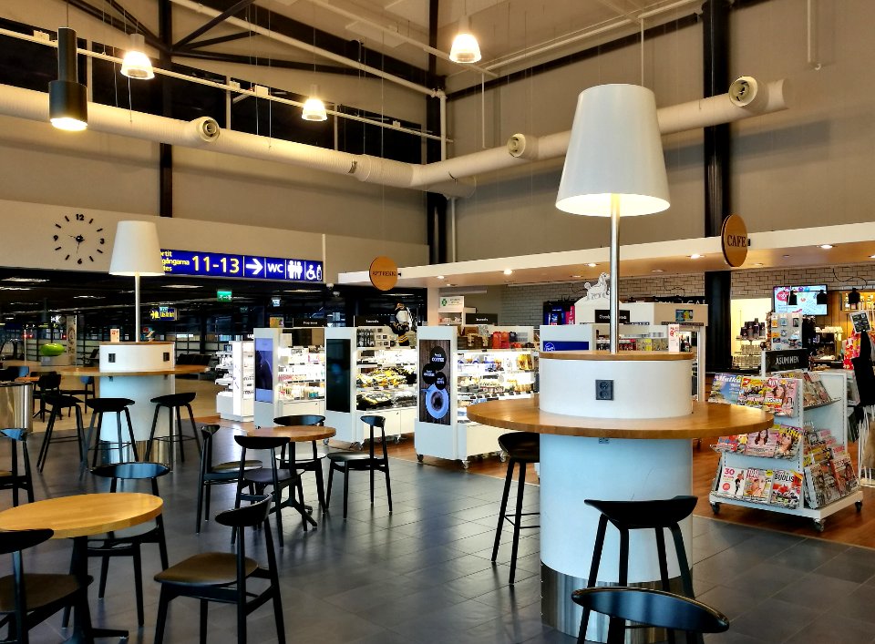 Interior of Oulu Airport Terminal 20171007 04