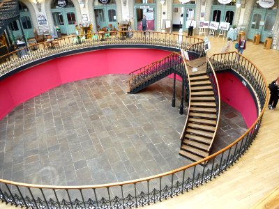 Interior of Leeds Corn Exchange 08