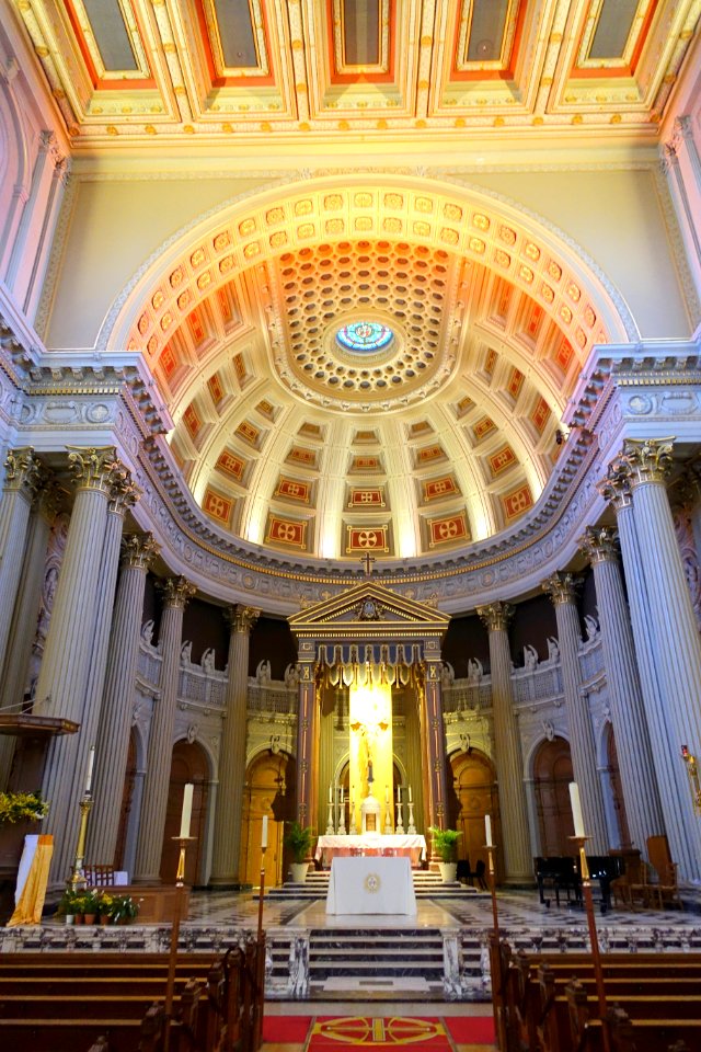 Interior view - Saint Ignatius Church - San Francisco, CA - DSC02527