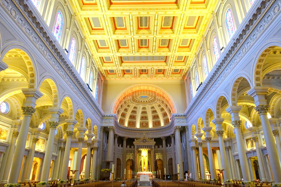 Interior view - Saint Ignatius Church - San Francisco, CA - DSC02516