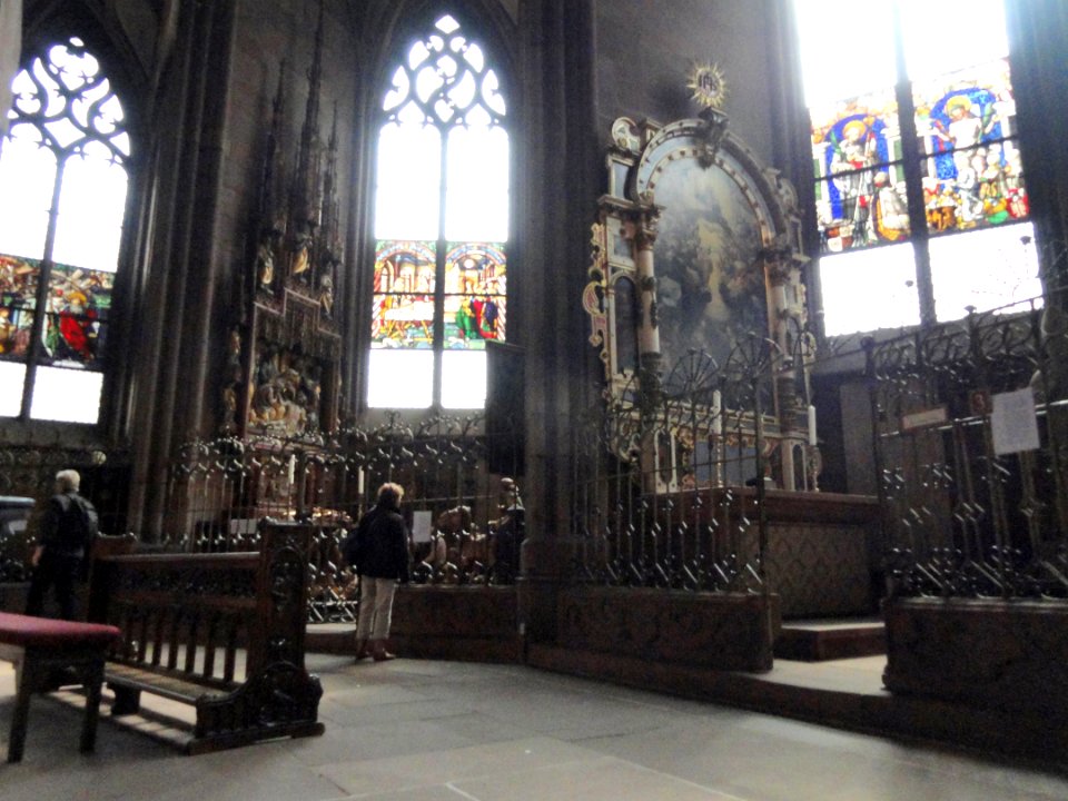 Interior of Freiburg Minster - DSC06656