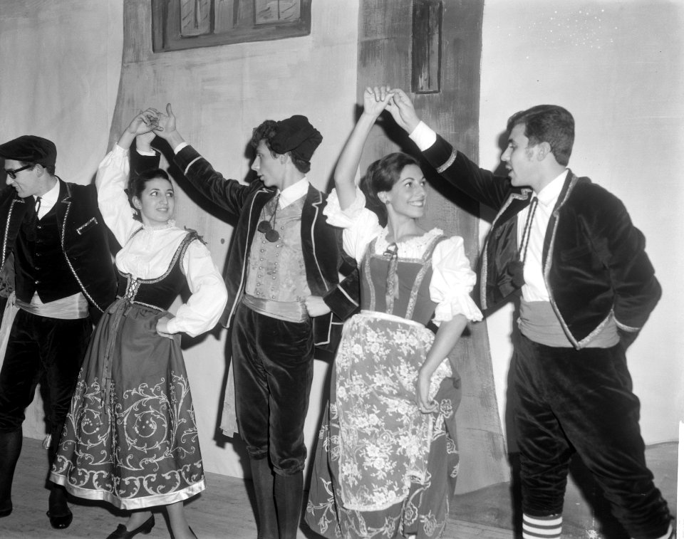 Inter Hoofdstedelijke Toneelwedstrijd 1965 toneelspelers van het Instituto Magi, Bestanddeelnr 918-5548
