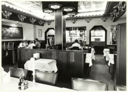 Interieur van Chinees-Indisch restaurant Mandarin aan de Prof. Donderslaan 3 in Schalkwijk, NL-HlmNHA 54015358