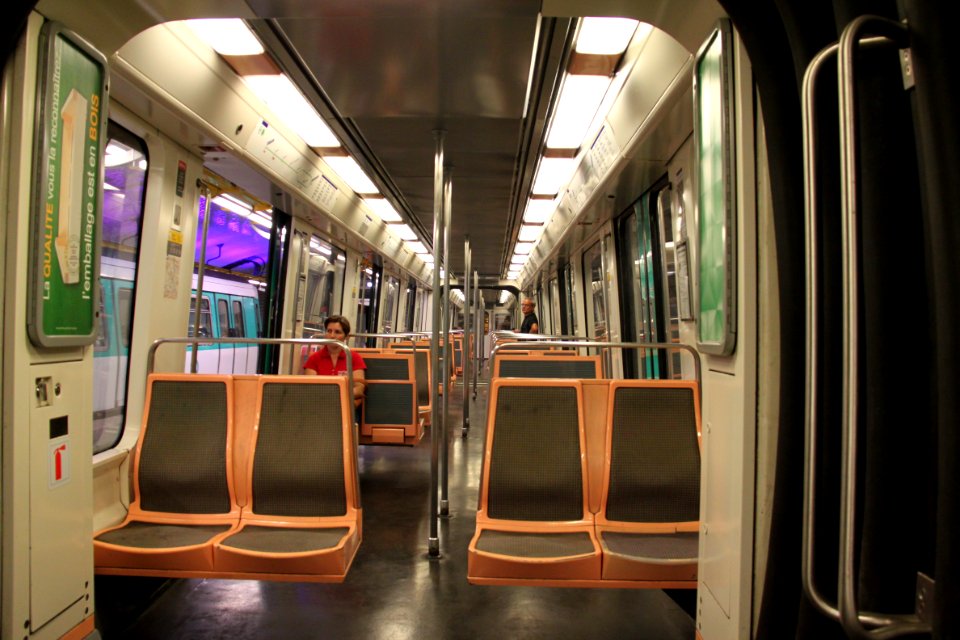 Interieur MF88 paris