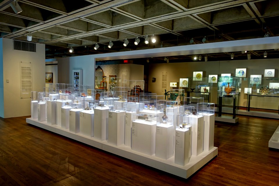 Interior view - Montreal Museum of Fine Arts - Montreal, Canada - DSC09068