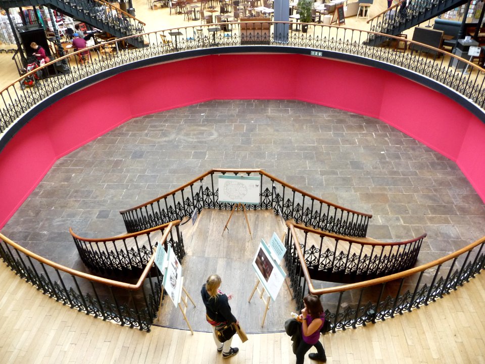 Interior of Leeds Corn Exchange 06
