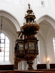 Interior of Sankt Petri kyrka pic-001