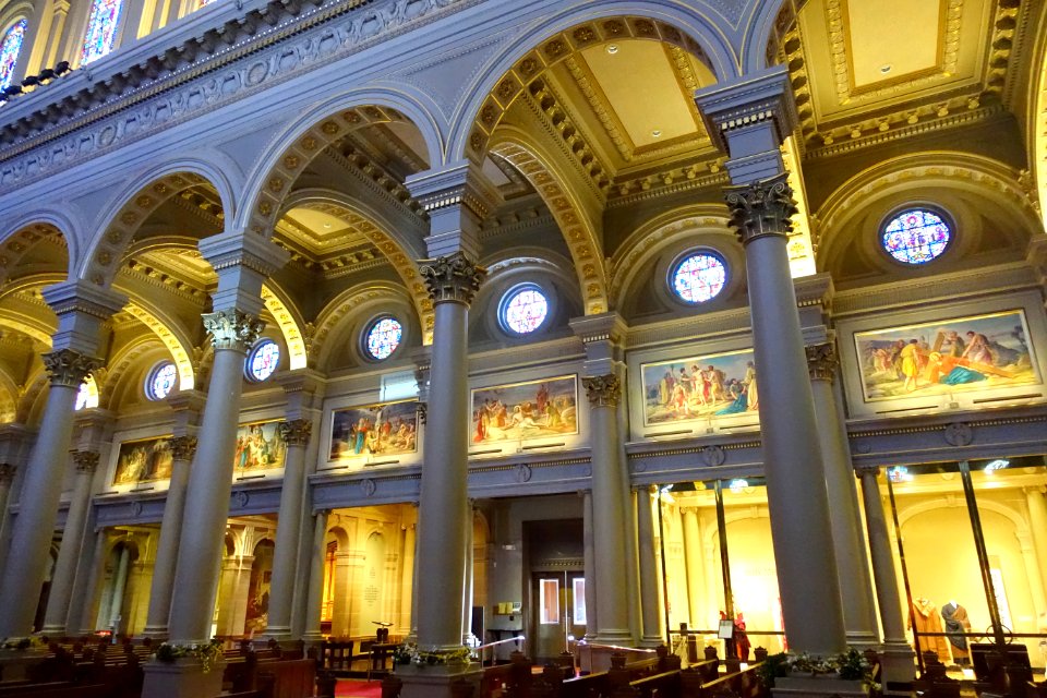 Interior view - Saint Ignatius Church - San Francisco, CA - DSC02525