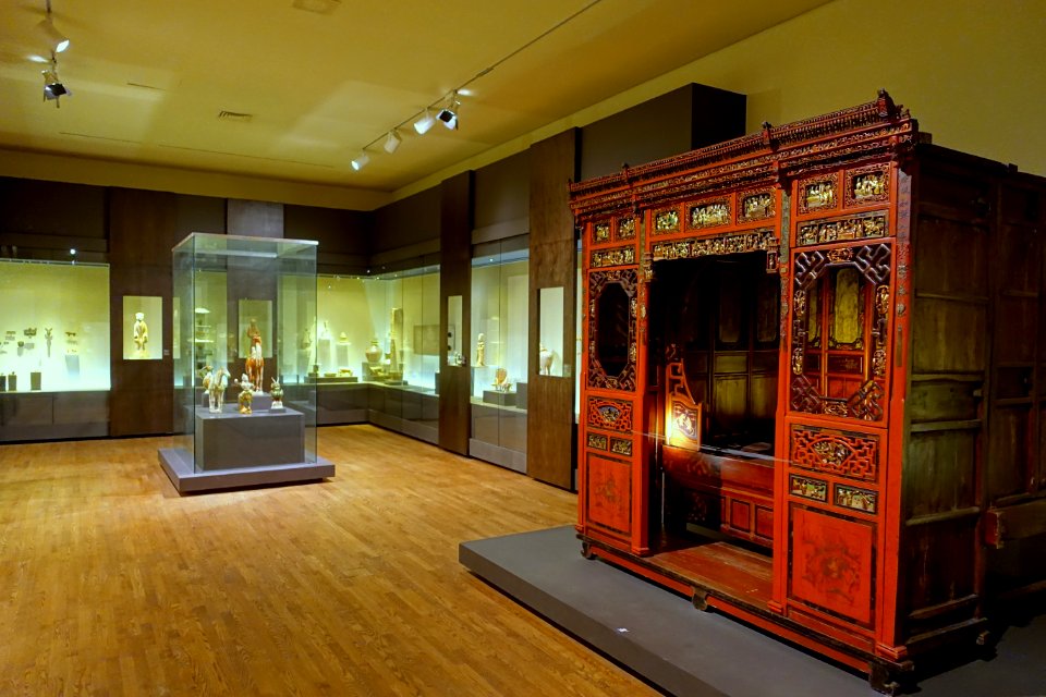 Interior view - Montreal Museum of Fine Arts - Montreal, Canada - DSC09671