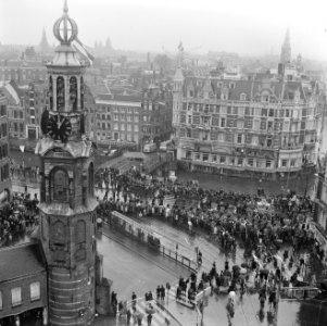 Huwelijk prinses Beatrix en Claus von Amsberg , overzicht bij Munt, Bestanddeelnr 918-8915
