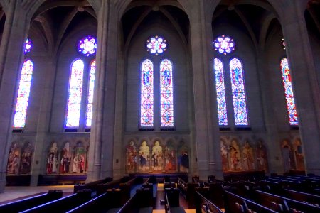 Interior of Grace Cathedral - San Francisco, CA - DSC02427