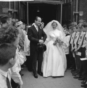 Huwelijk van Hannie Lips en Henk Scholten te Rotterdam, Bestanddeelnr 911-2858