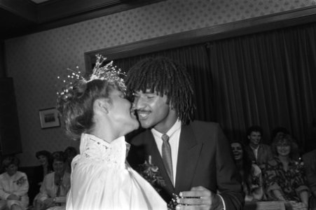 Huwelijk Ruud Gullit met Yvonne de Vries, Bestanddeelnr 933-0598
