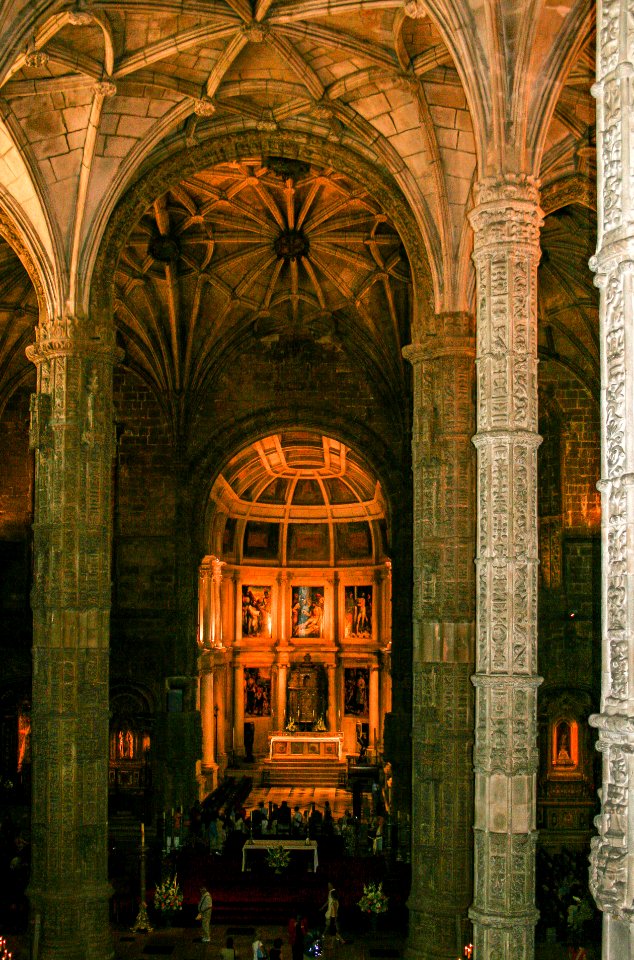 Interior of Igreja de Santa Maria de Belém 2007-07-20-13